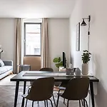 アパートホテル Limehome Schillerstrasse 4*