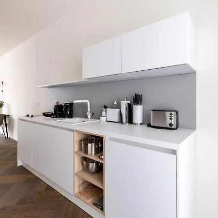 Limehome Schillerstrasse Aparthotel Linec