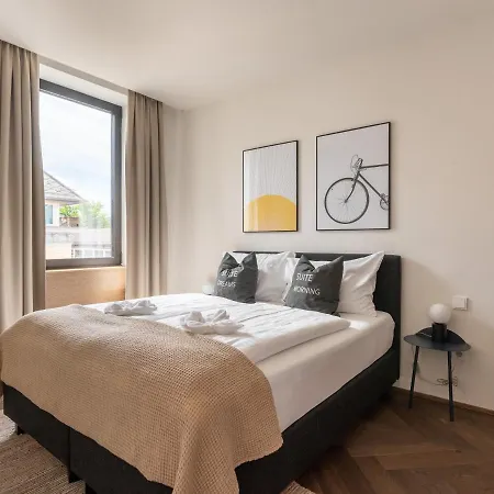 Lejlighedshotel Limehome Schillerstrasse 4*