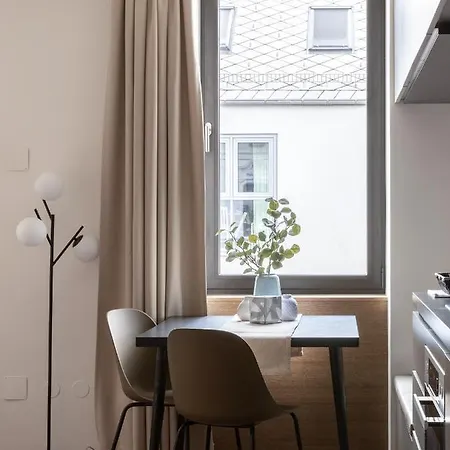 Limehome Schillerstrasse 4*