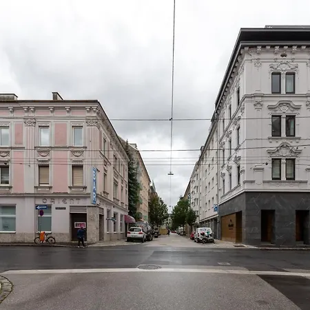 Limehome Schillerstrasse Aparthotel Linec