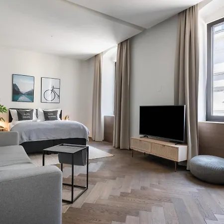 Lejlighedshotel Limehome Schillerstrasse 4*