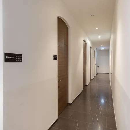 Lejlighedshotel Limehome Schillerstrasse 4*