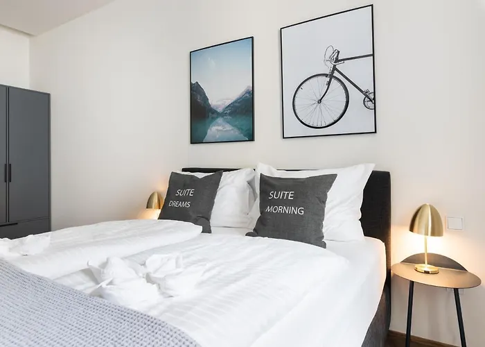 Aparthotel Limehome Schillerstrasse 4*