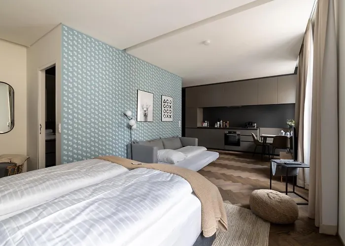 Aparthotel Limehome Schillerstraße 3*